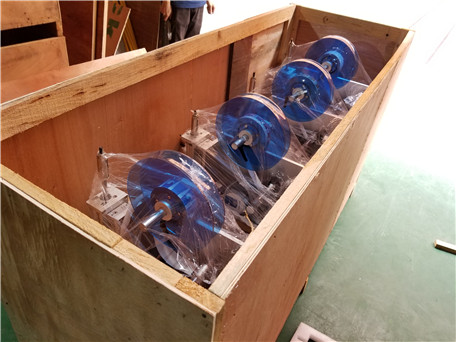 福建客戶高精度貼標機發貨現場